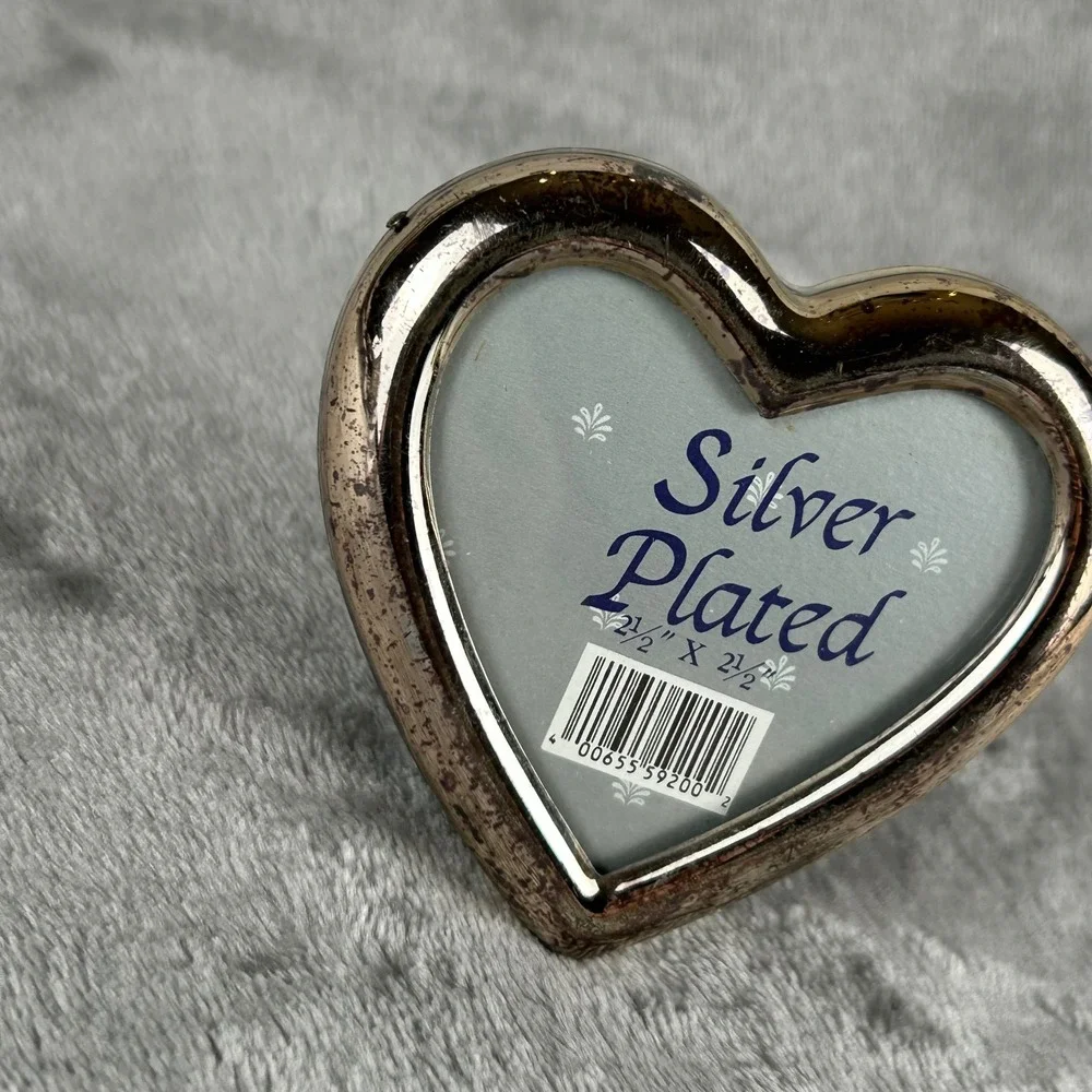 Vintage Silver Plated Heart Picture Frame Small 2.5x2.5 Velvet Back Korea